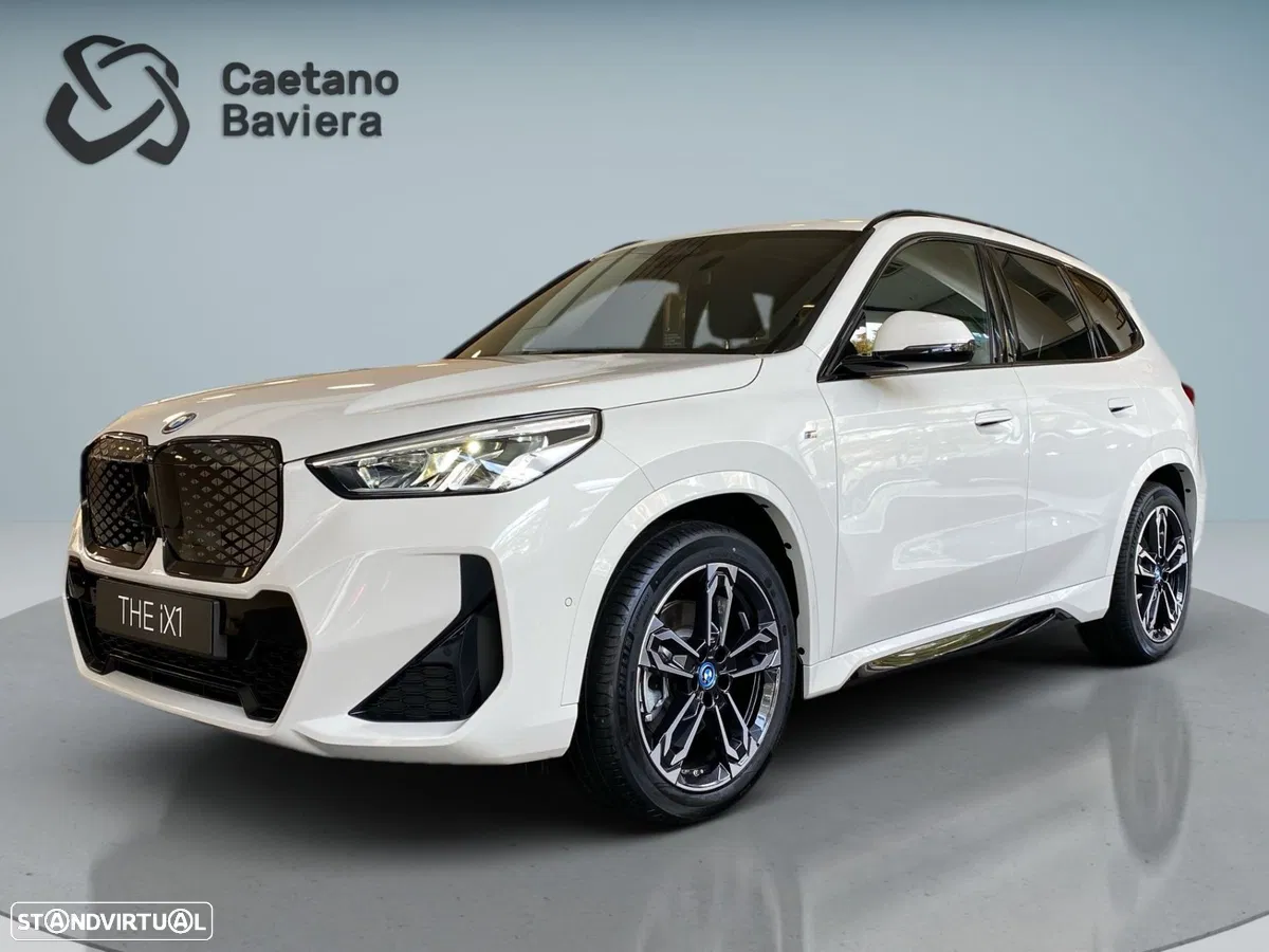 BMW iX1 xDrive30 Pack Desportivo M