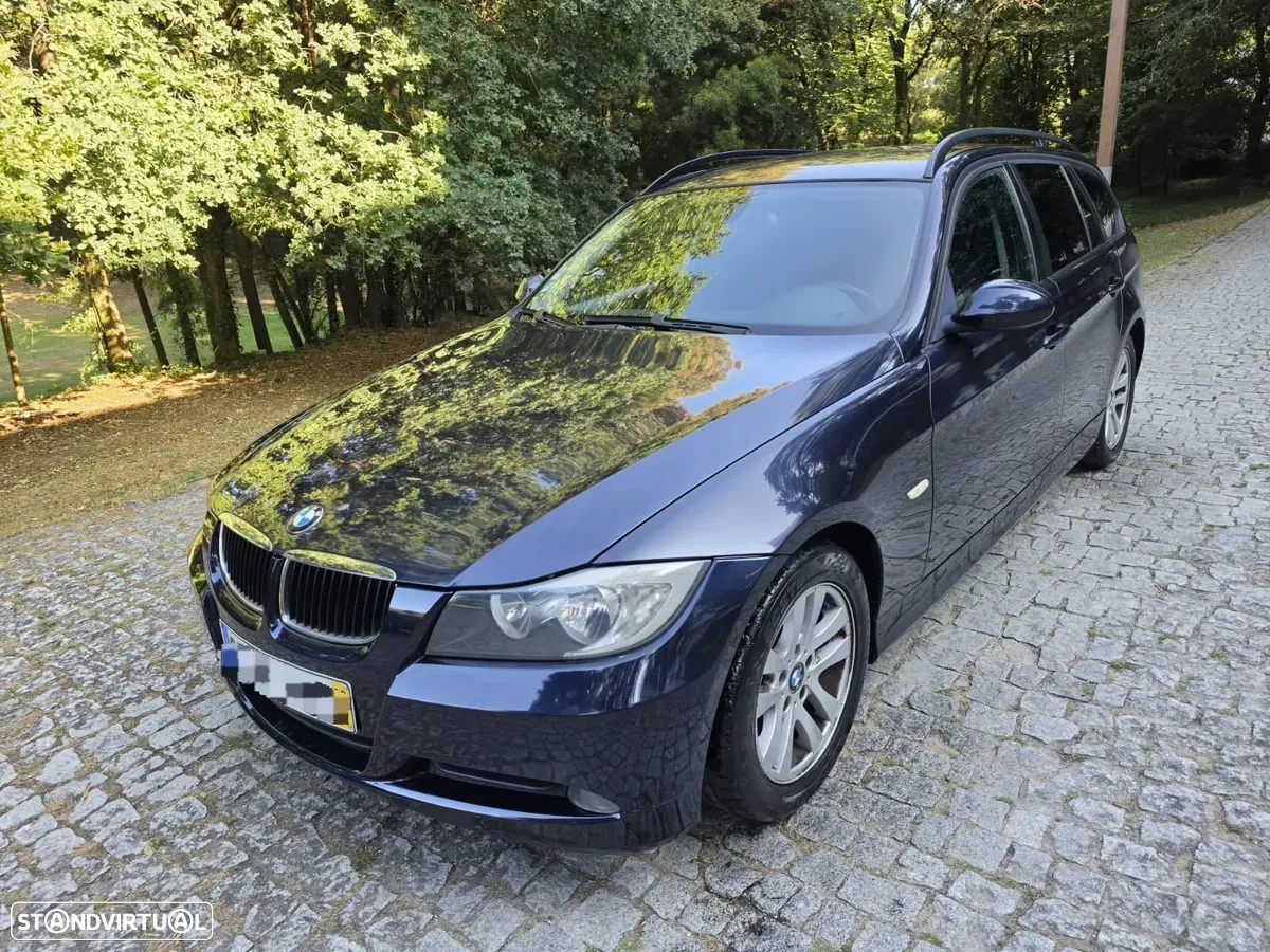 BMW 320