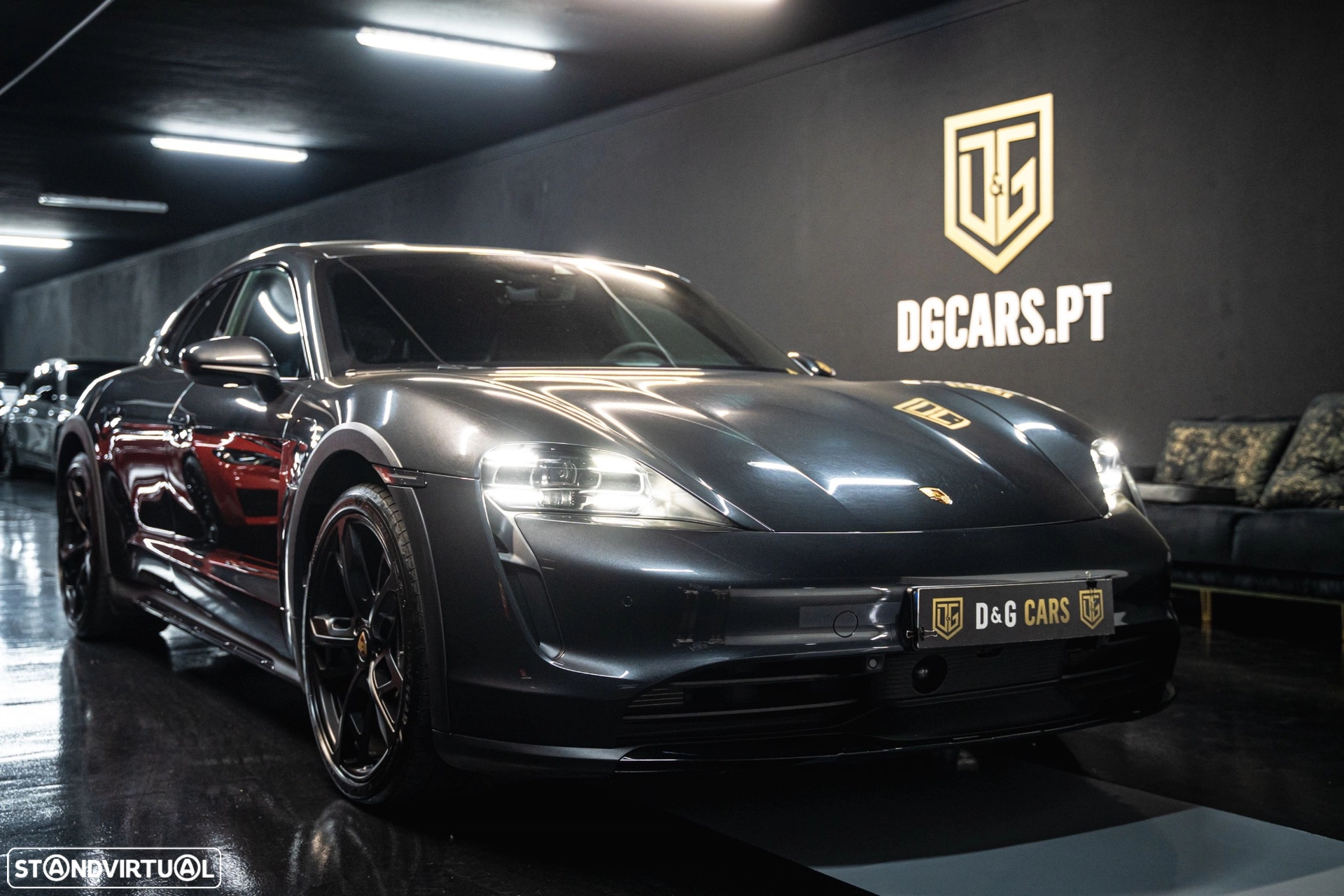 Porsche Taycan Cross Turismo 4