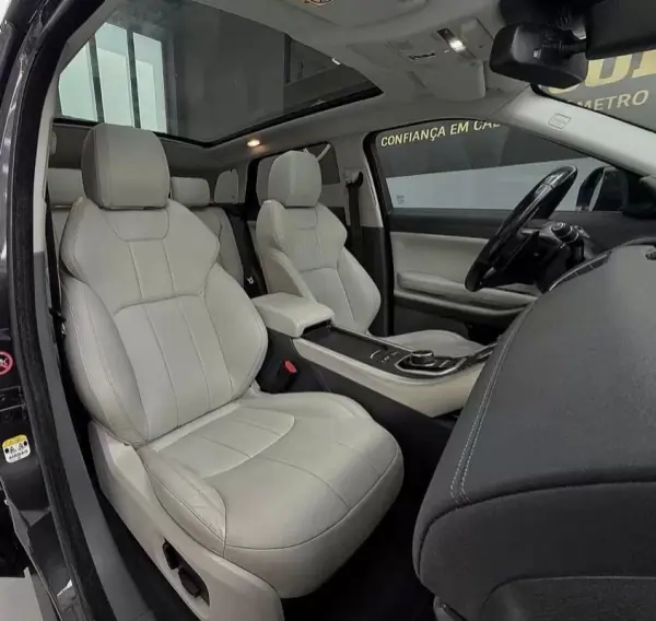 Land Rover Range Rover Evoque 2018 2.0 D150 AWD R-Dynamic HSE Auto