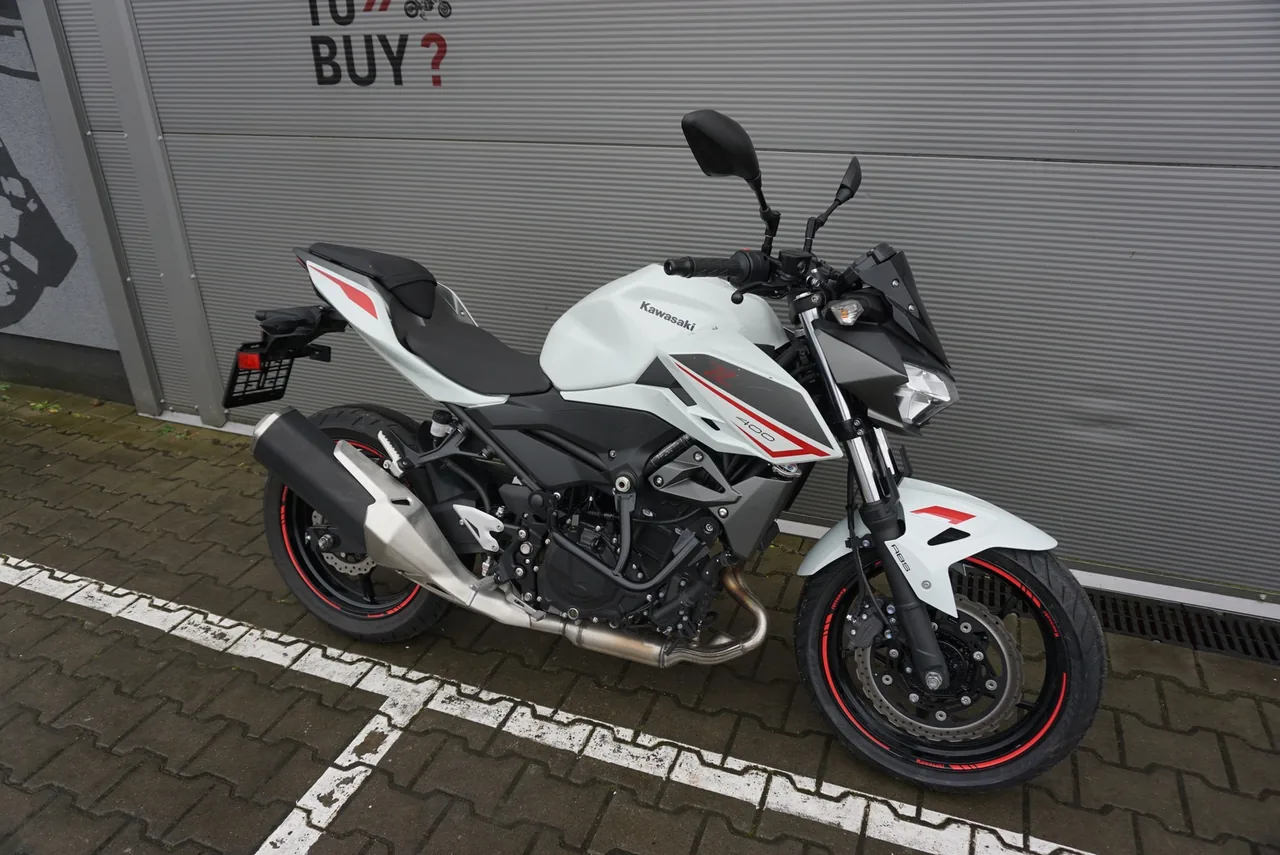 Kawasaki Z400