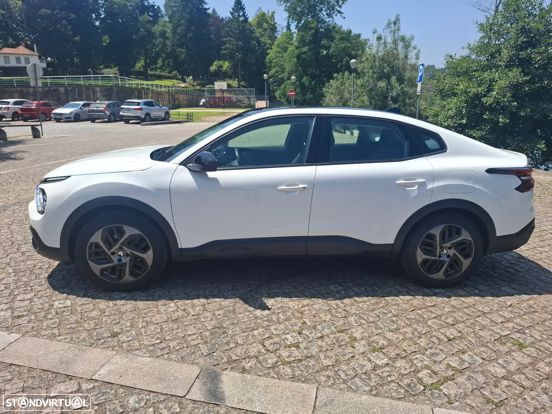 Citroën C4 X