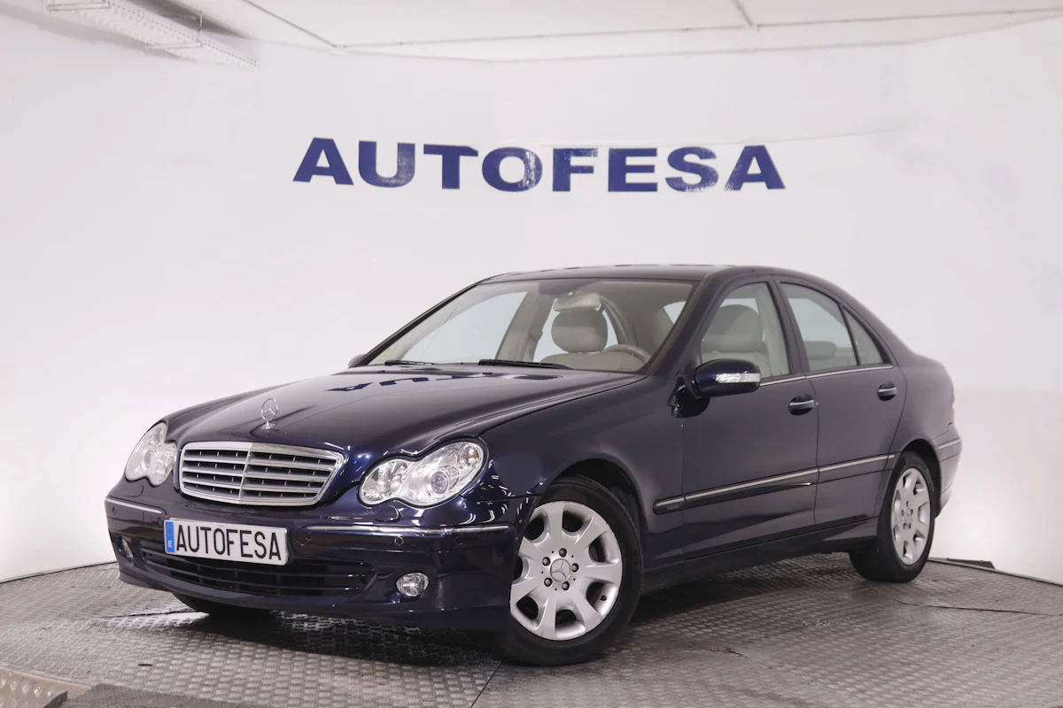 Mercedes-benz C 230 CLASE C230K ELEGANCE AUTO 204CV 4P #CUERO,XENON,PARKTRONIC