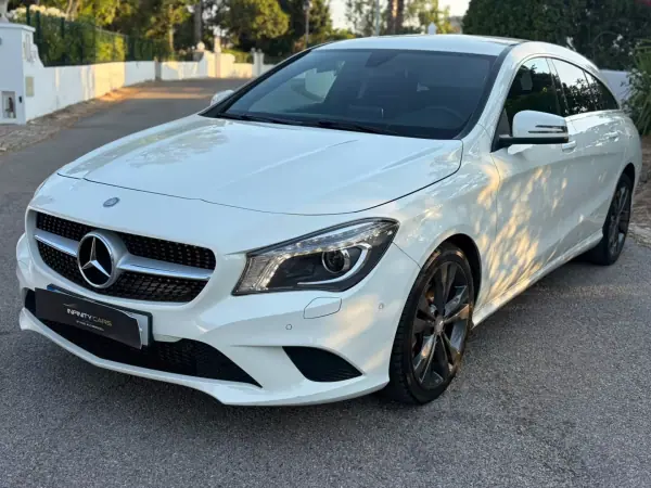 Mercedes-Benz CLA 180 2015 d Shooting Brake Style Plus Aut.