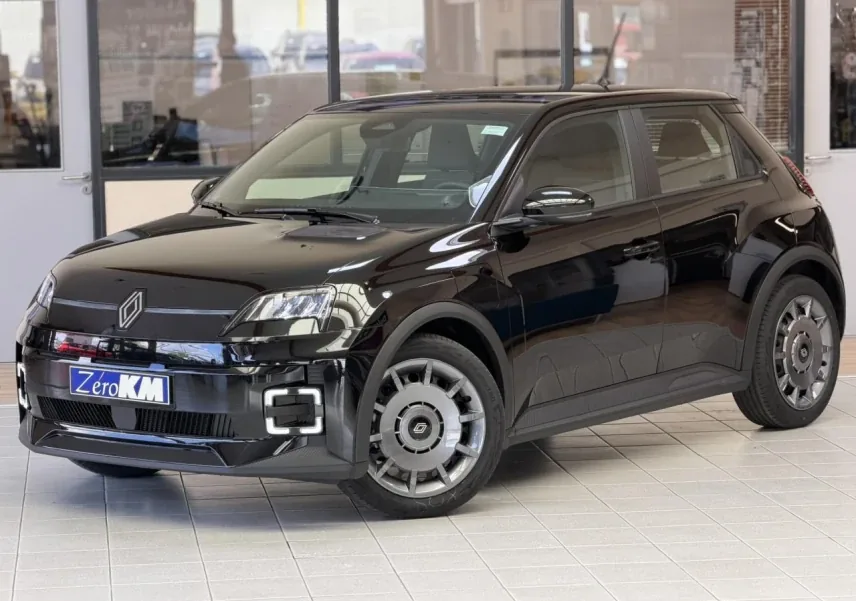 RENAULT R5
