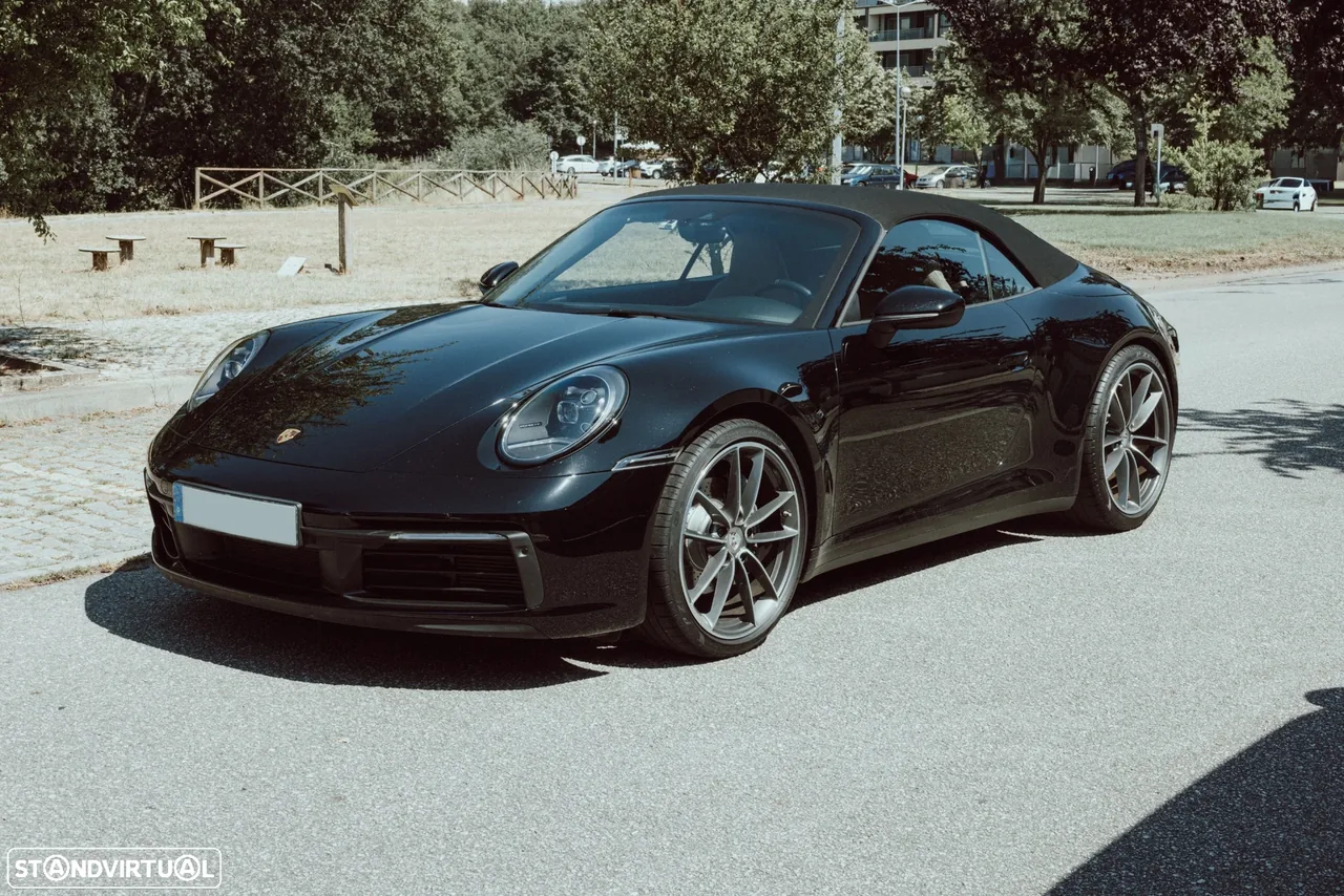Porsche 911 (992) Carrera 4 PDK
