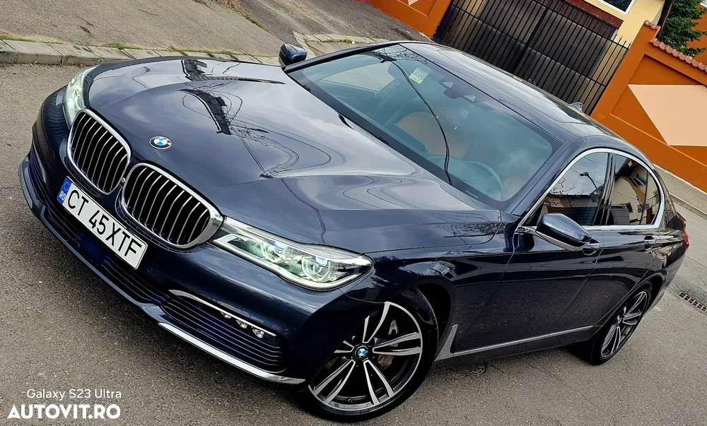 BMW Seria 7 2016