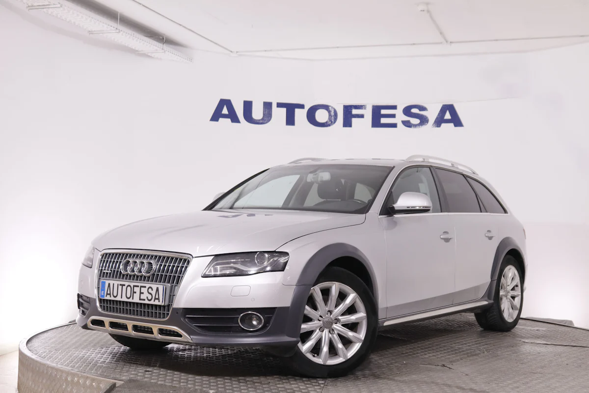 Audi A4 Allroad QUATTRO 3.0 TDI AUTO 240CV 5P # CUERO,NAVY,PARKTRONIC
