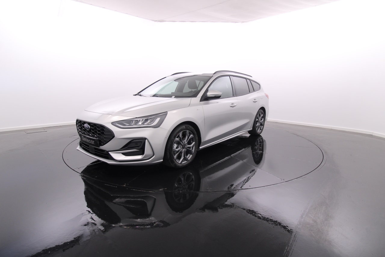 Ford Focus SW ST-LINE 1.5 TDCi 115cv Cx. Aut. GPS / Vidros Escurecidos / Pack Driver