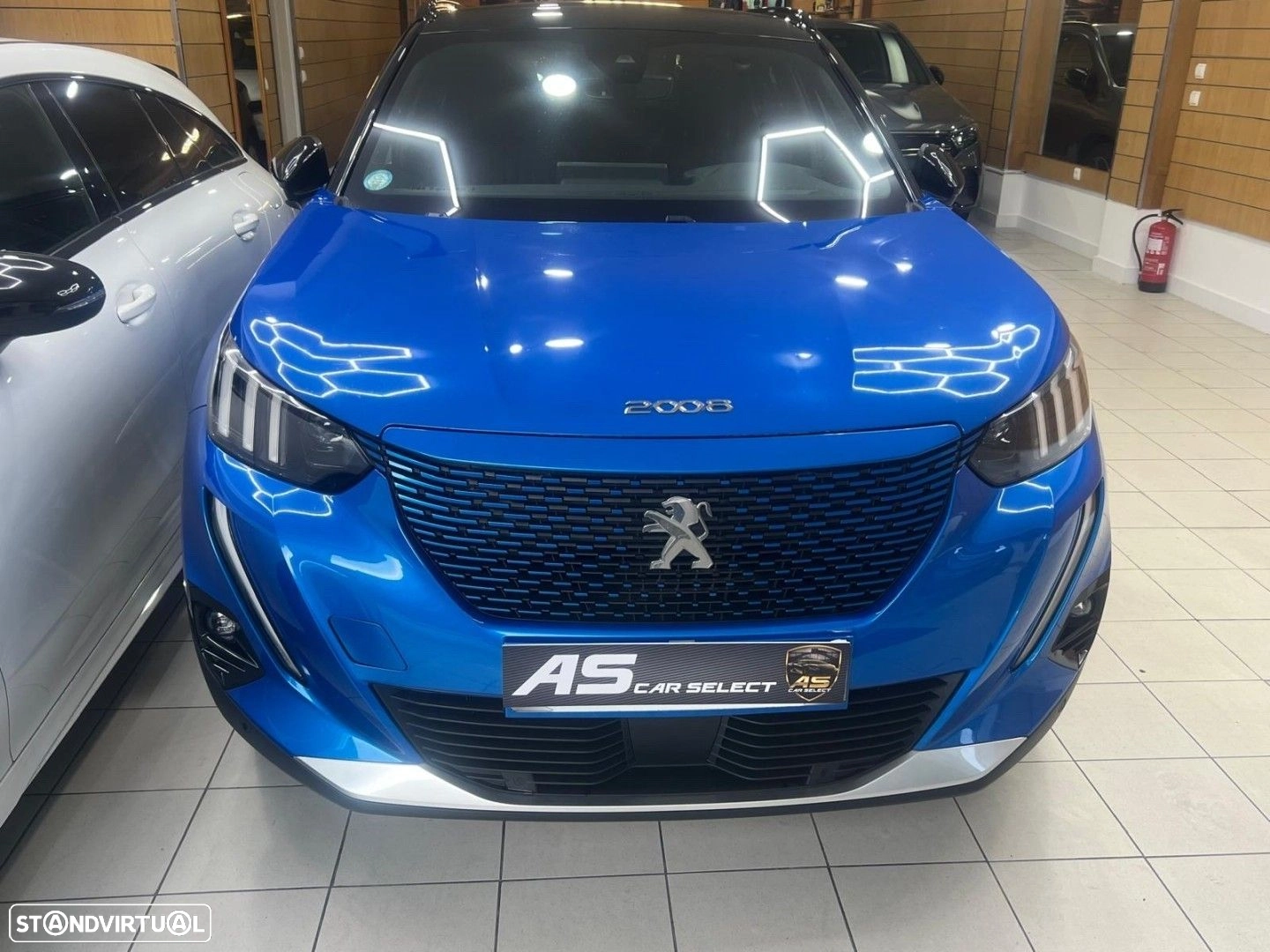 Peugeot e-2008