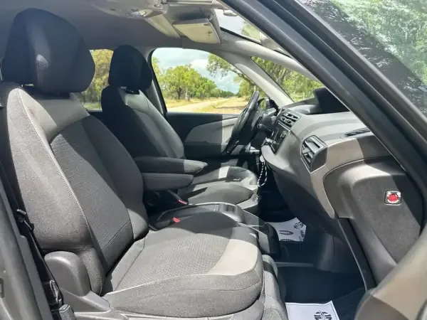 Citroën C4 2015 1.6 e-HDi Exclusive CMP6