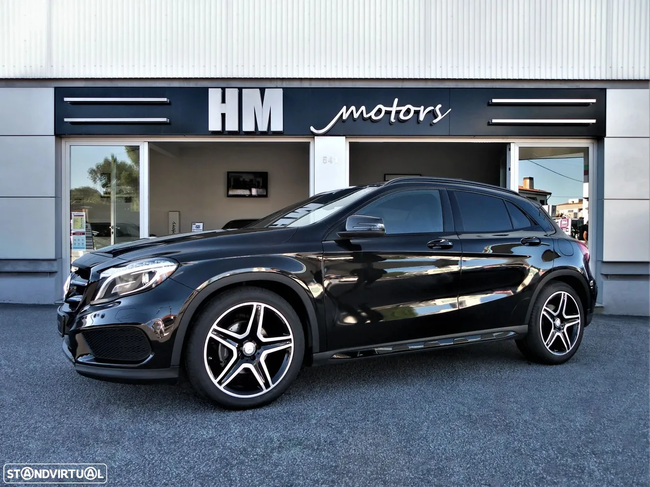 Mercedes-Benz GLA 180 d AMG Line