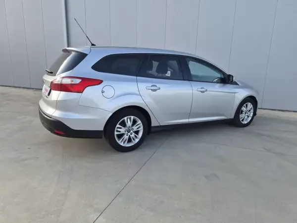 Ford Focus SW 2011 1.6 TDCi DPF S&S Titanium