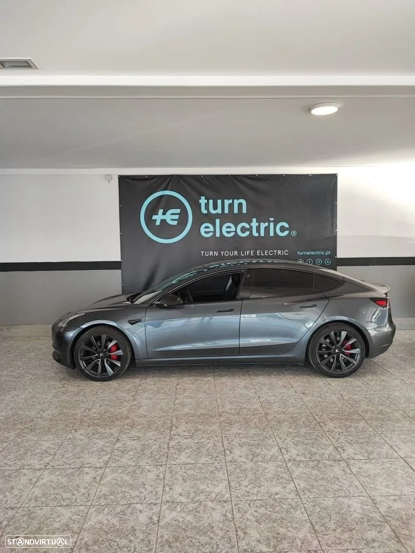 Tesla Model 3 Standard Range Plus RWD