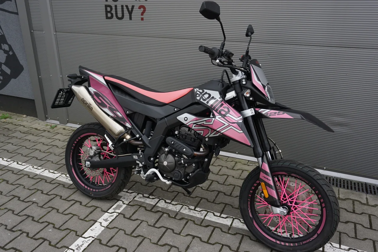 Aprilia SX 125 PINK