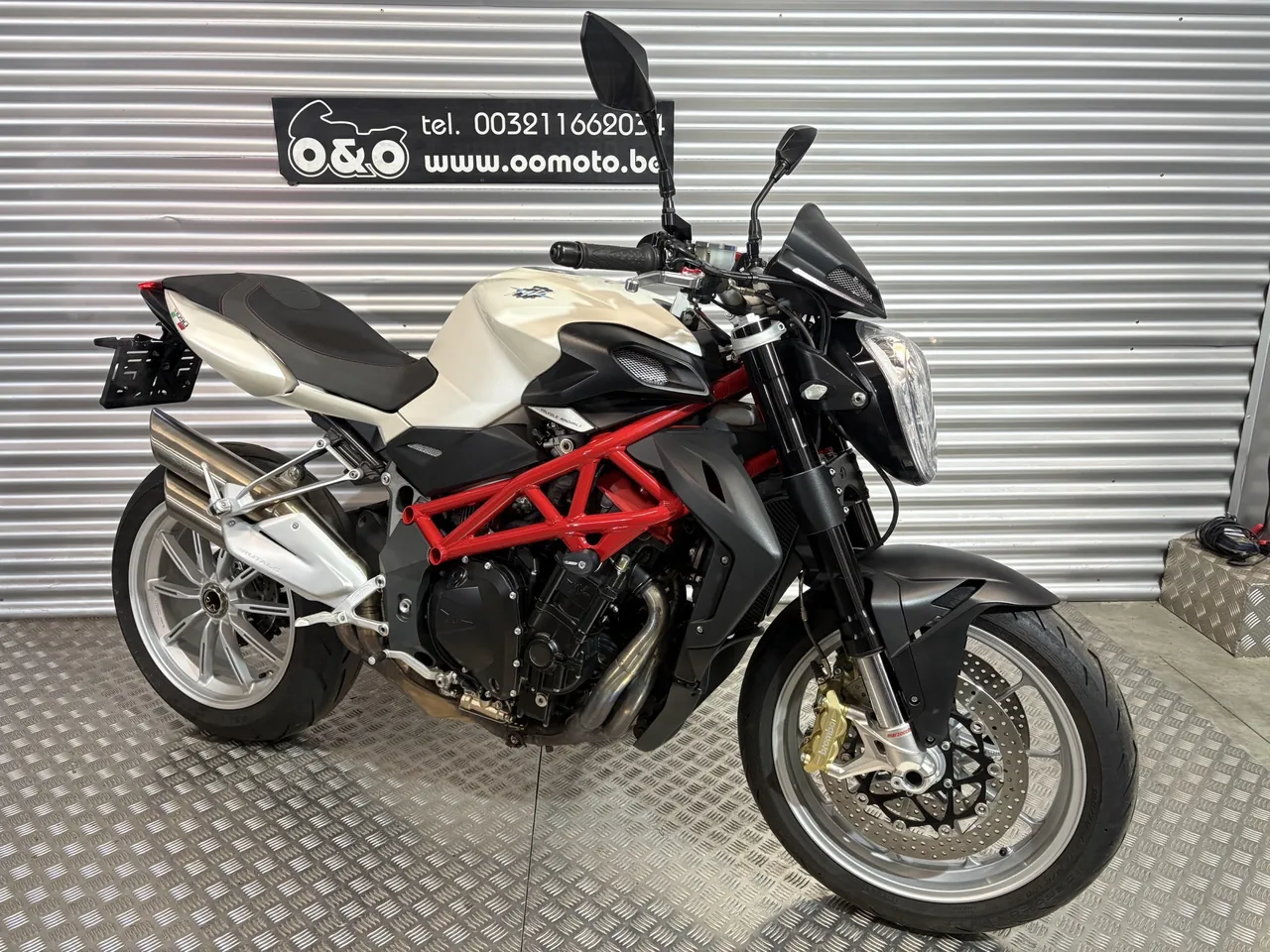 MV AGUSTA BRUTALE 1090