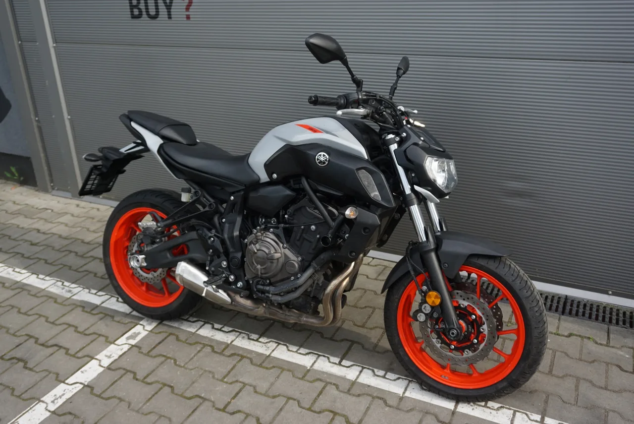 Yamaha MT 07 ICE FLUO