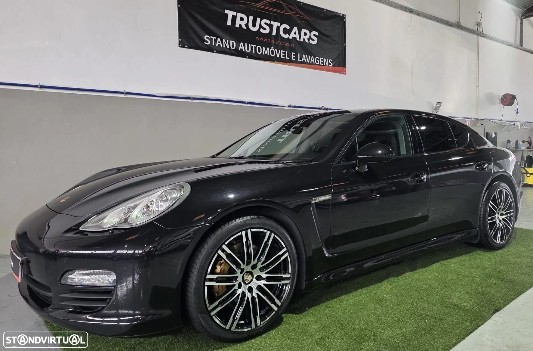 Porsche Panamera Platinum Edition
