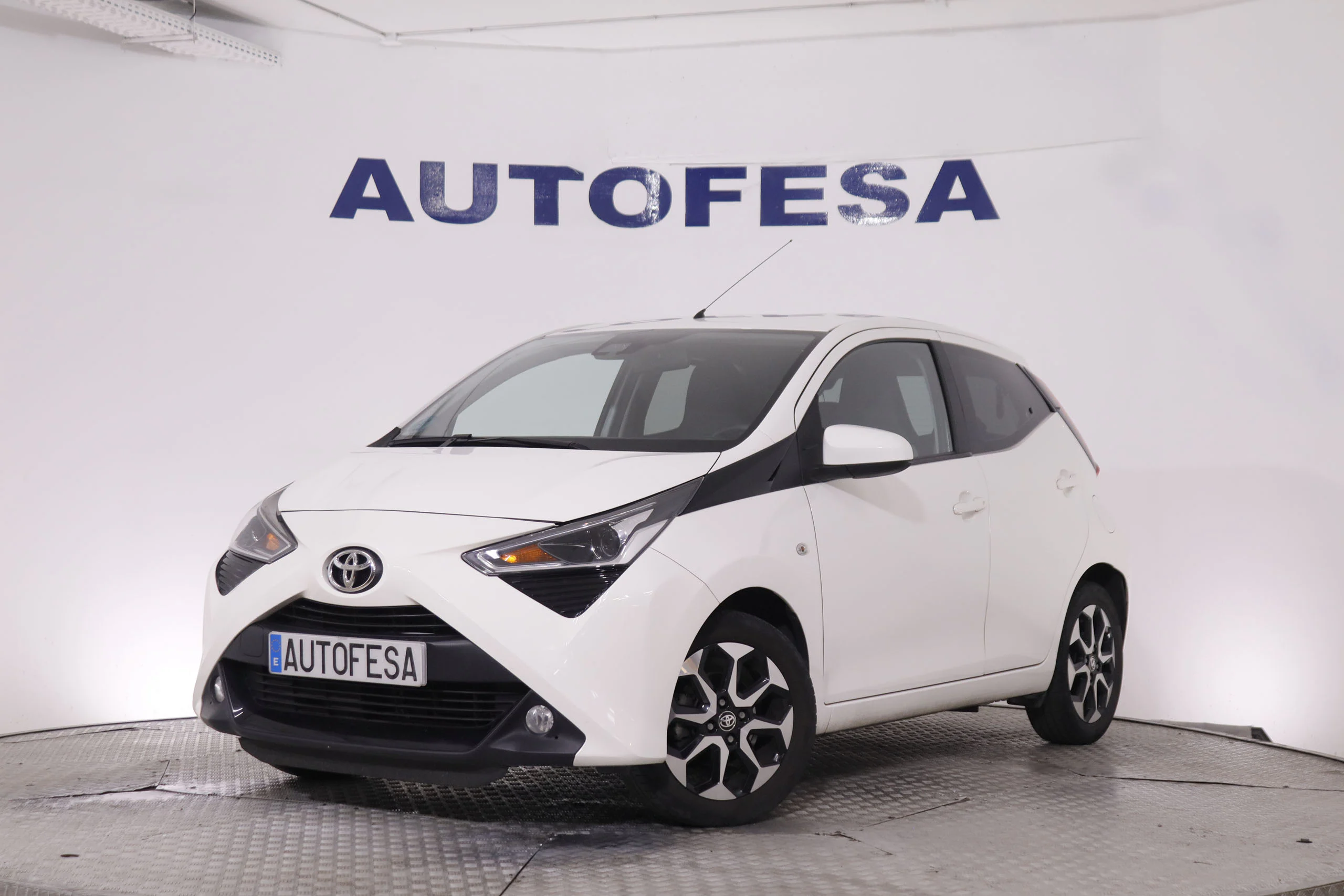 Toyota Aygo 1.0 XPLAY 72CV 5P # CAMARA TRASERA