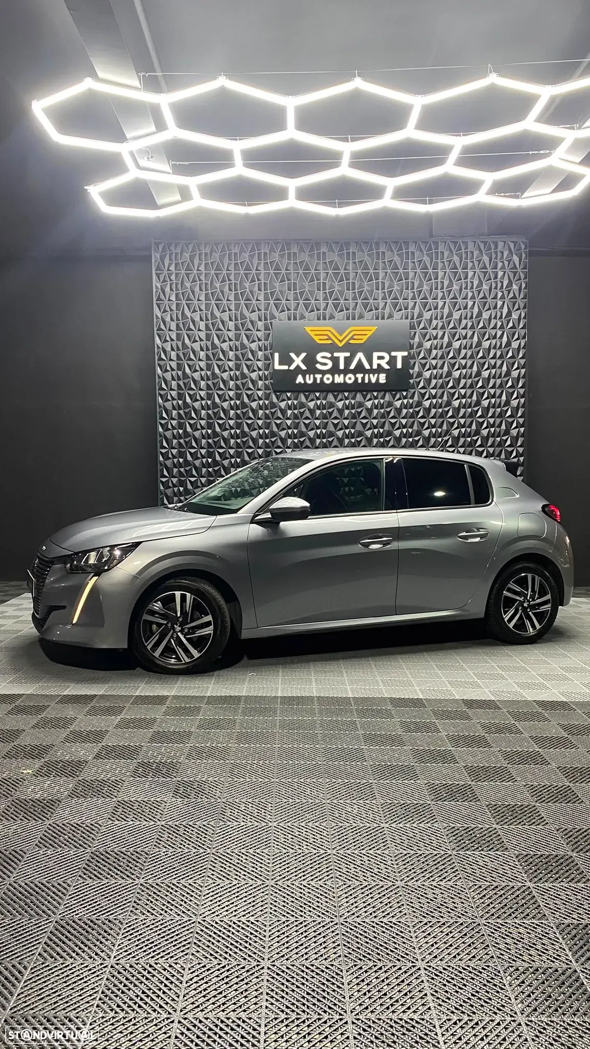 Peugeot 208 1.2 PureTech Allure EAT8