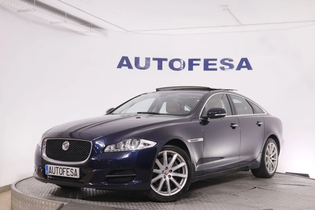 Jaguar Xj 3.0D LUXURY SWB 4P AUTO 275CV 4P #CUERO, TECHO ELEC, LEVAS