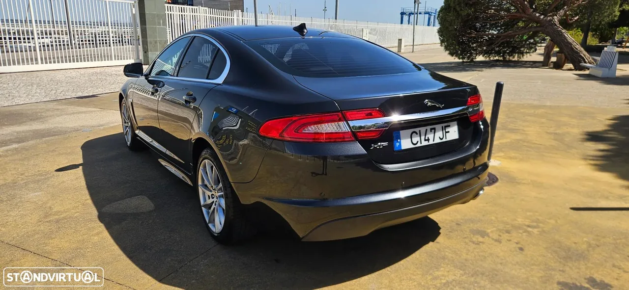 Jaguar XF 2.2 D Premium Luxury