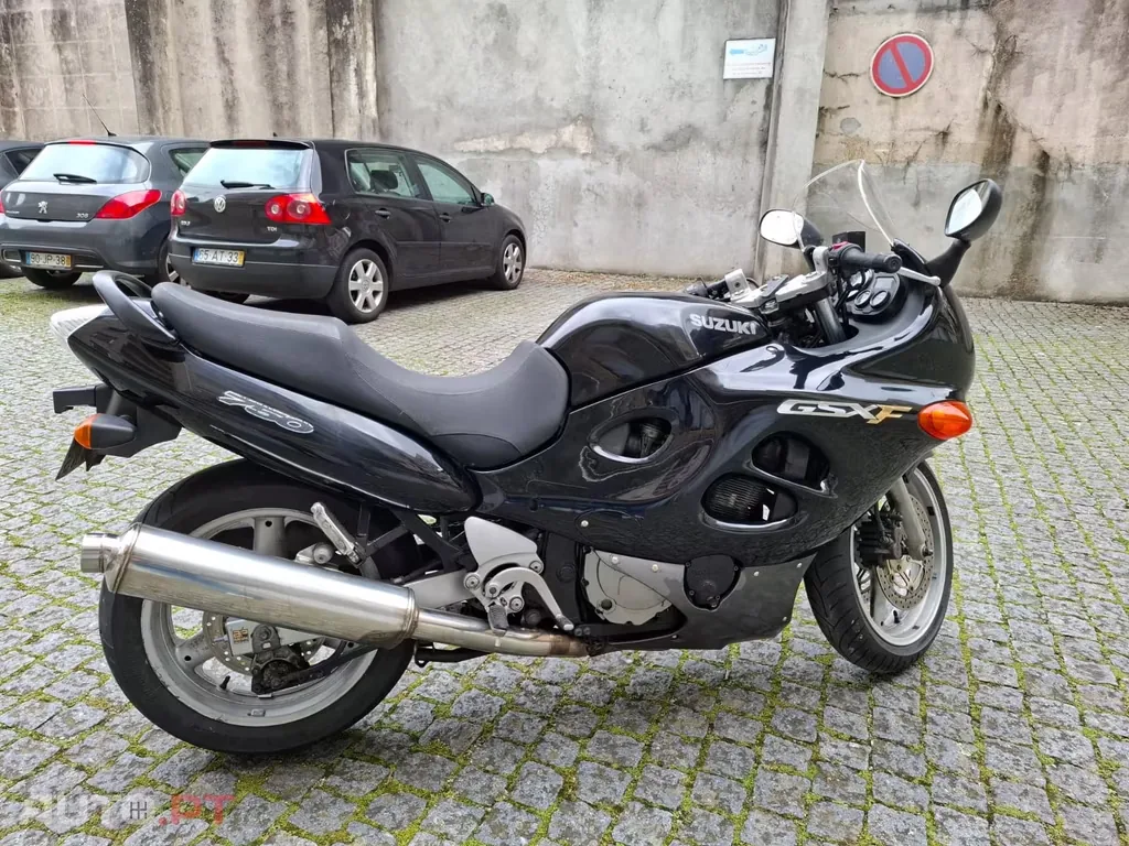 Suzuki GSX Gsx750f