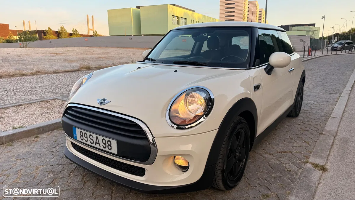 MINI 3 Portas One D