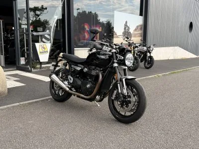 Village motos