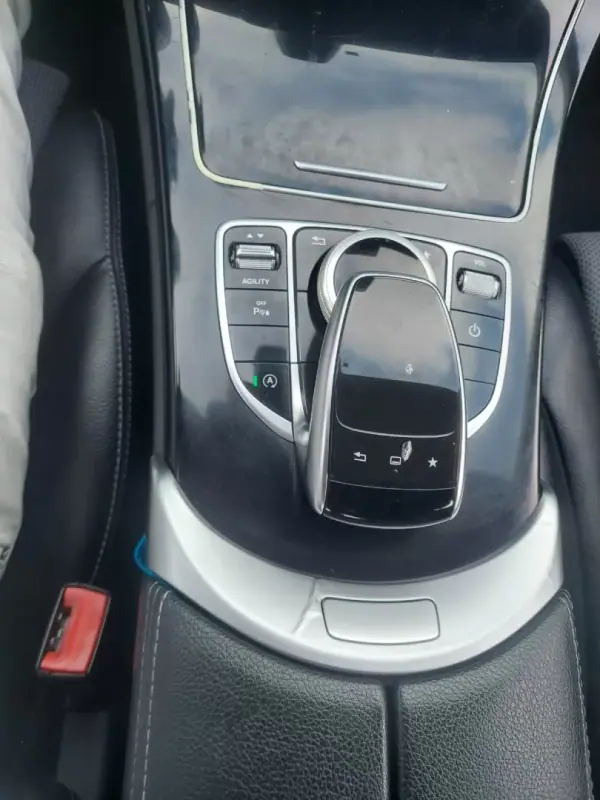 Mercedes-Benz C 200 2015 BlueTEC Avantgarde+ Aut.