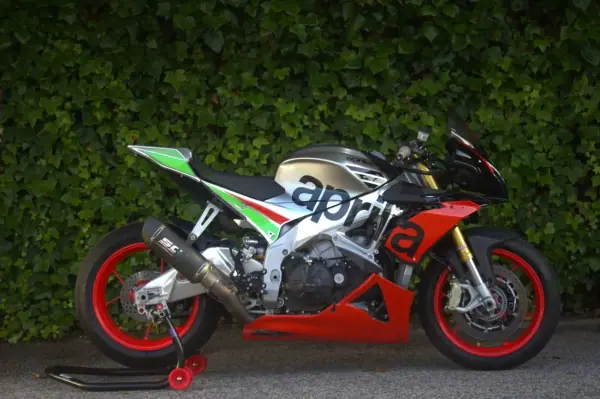 Aprilia Tuono 125 Base 2016 V4 Track day