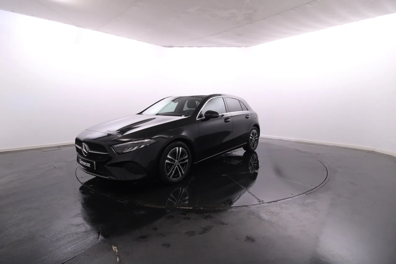 Mercedes-Benz Classe A - 200 d Progressive Advanced Cx. Aut. / Vidros Escurecidos