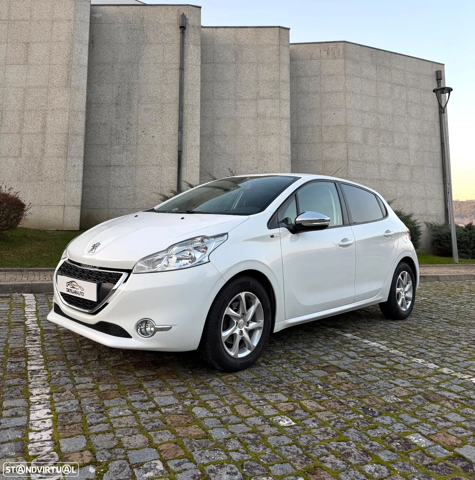 Peugeot 208 1.2 VTi SE Style