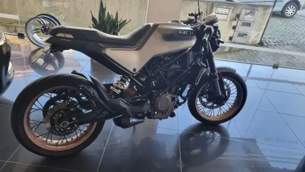 Husqvarna 701 Enduro 2020 .