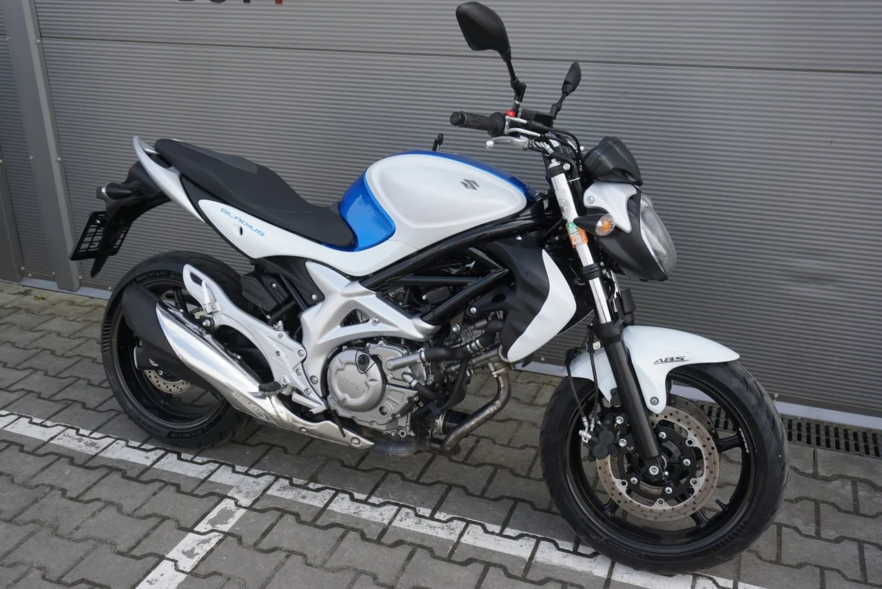 Suzuki Gladius 650 ABS