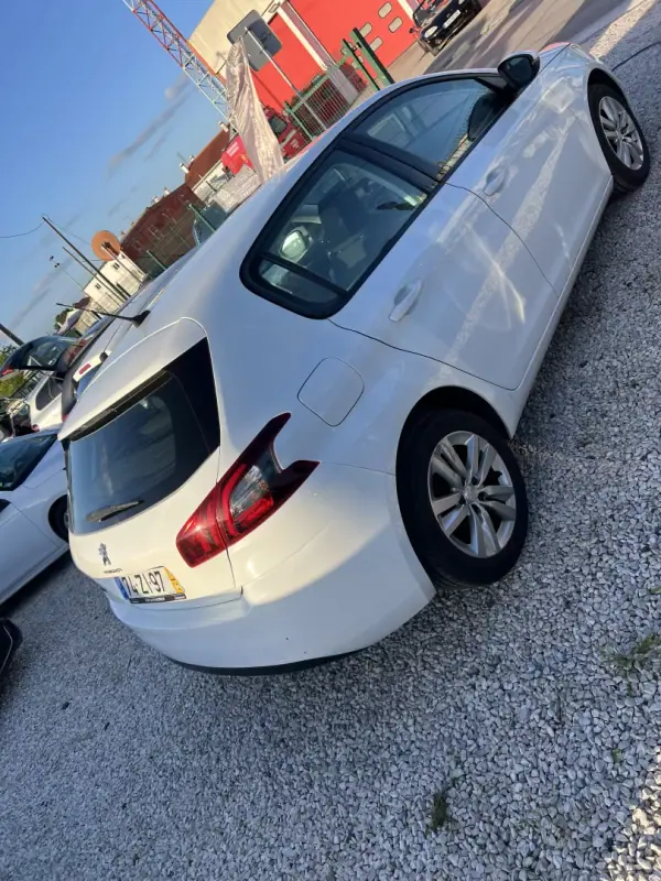 Peugeot 308 2019 1.5 BlueHDi Active Pack