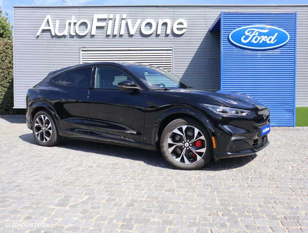 Ford Mustang Mach-E AWD PREMIUM