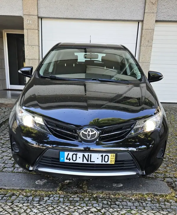 Toyota Auris 2013 1.4 D-4D AC