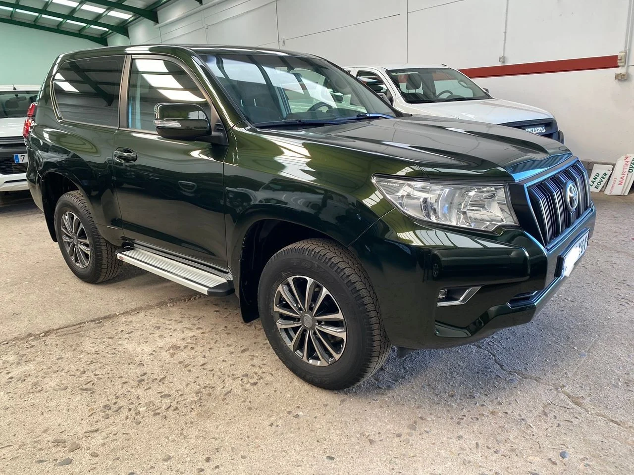 TOYOTA Land Cruiser Land Cruiser D-4D GX
