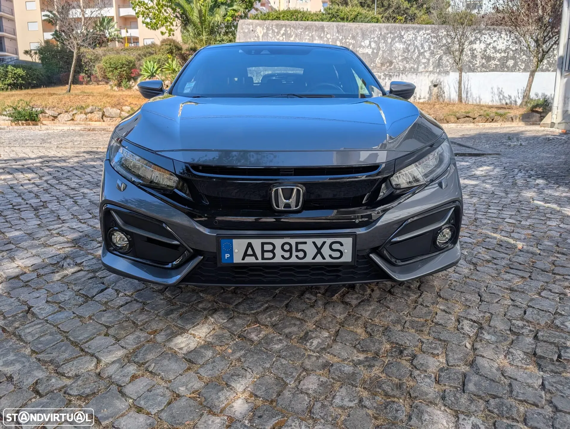 Honda Civic 1.0 i-VTEC Elegance Navi CVT