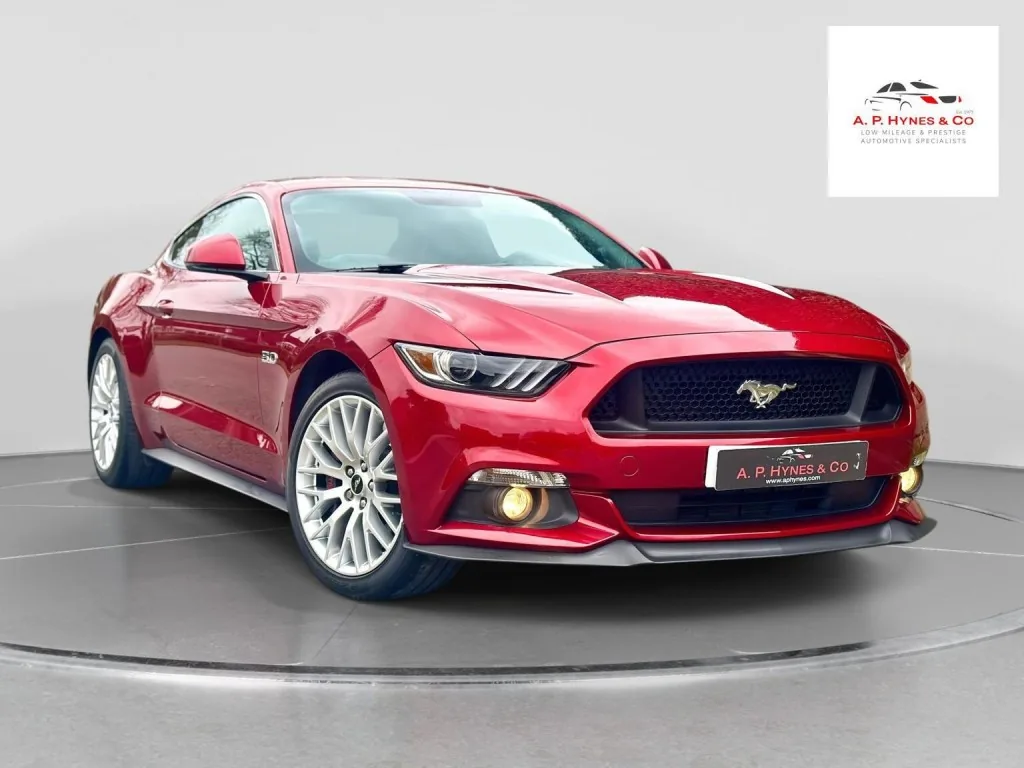 FORD MUSTANG