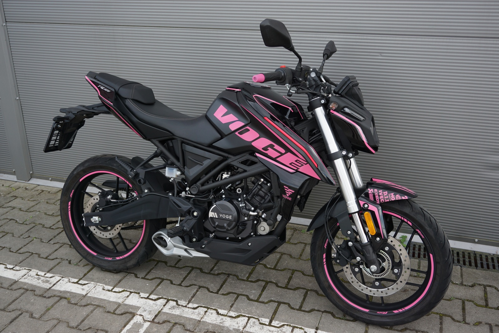 Voge R125 PINK