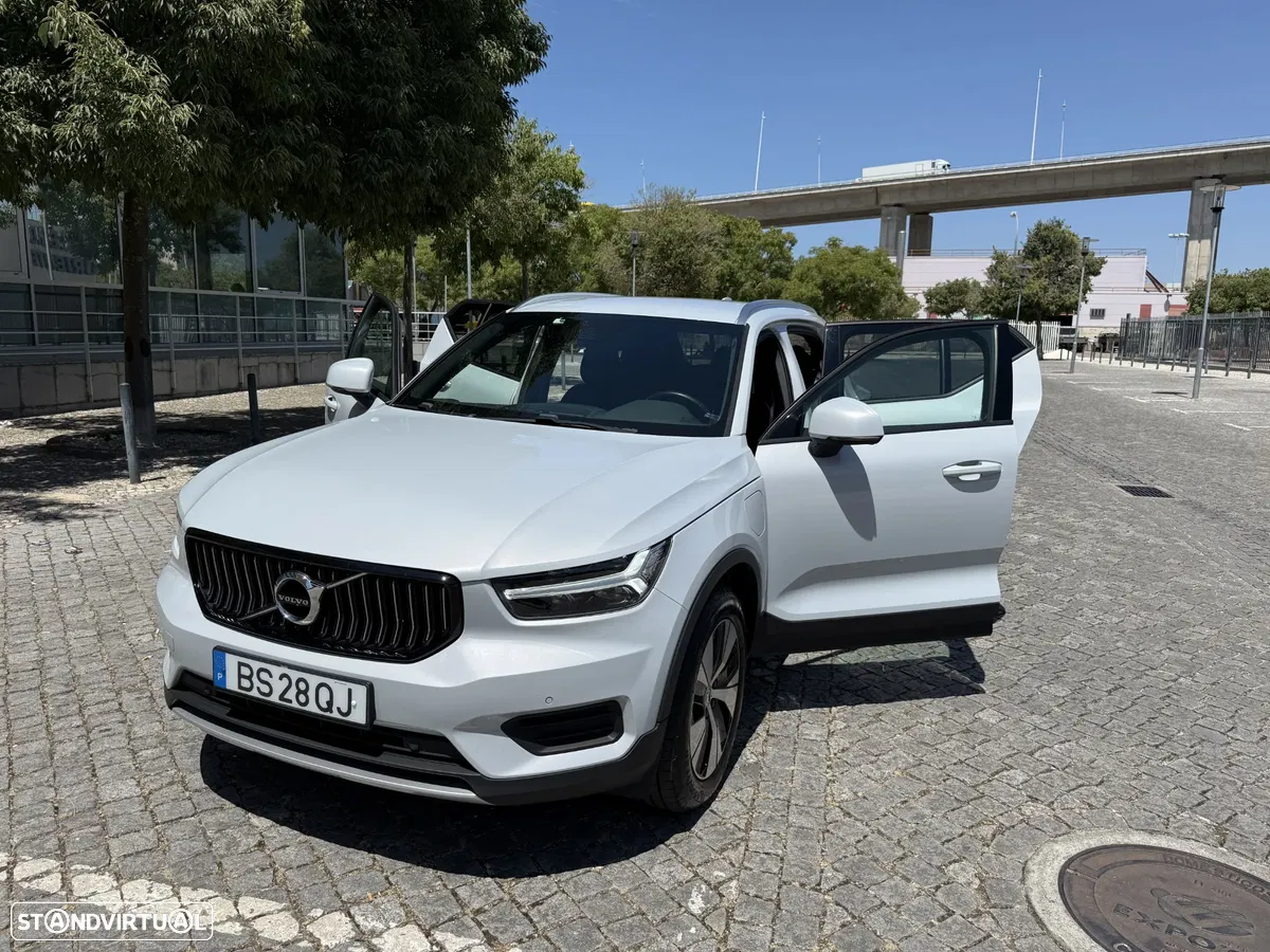 Volvo XC 40 T5 Twin Engine DKG Momentum Pro