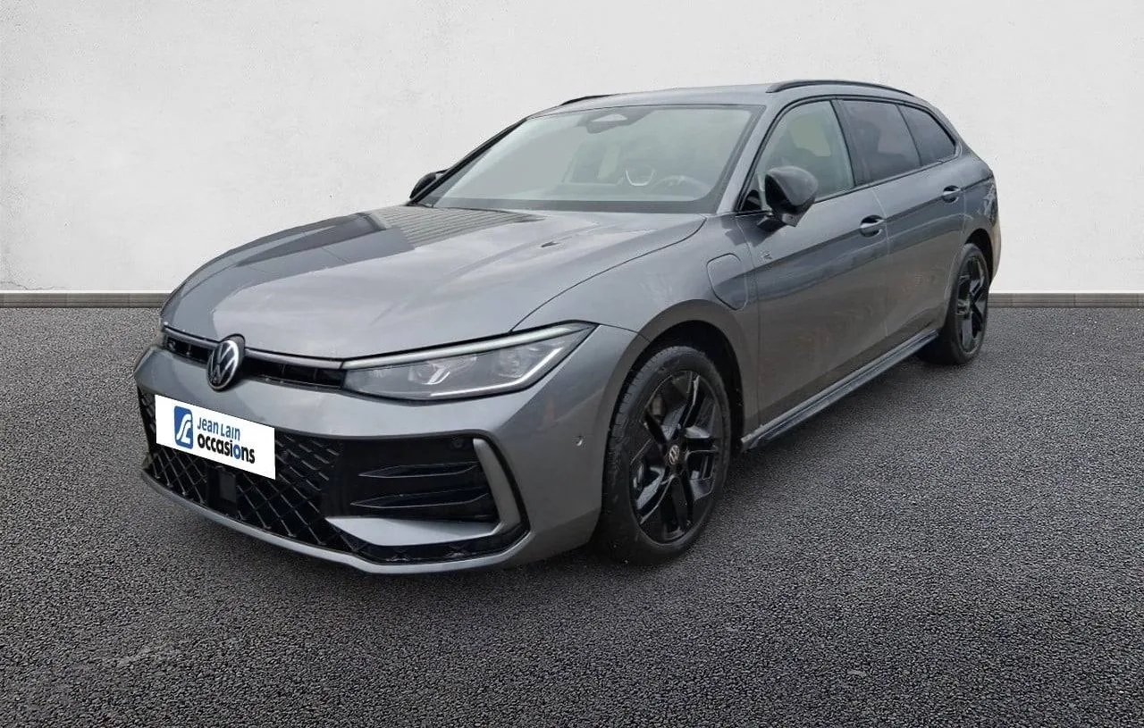 VOLKSWAGEN PASSAT 1.5 eHybrid 272 DSG6 R-Line