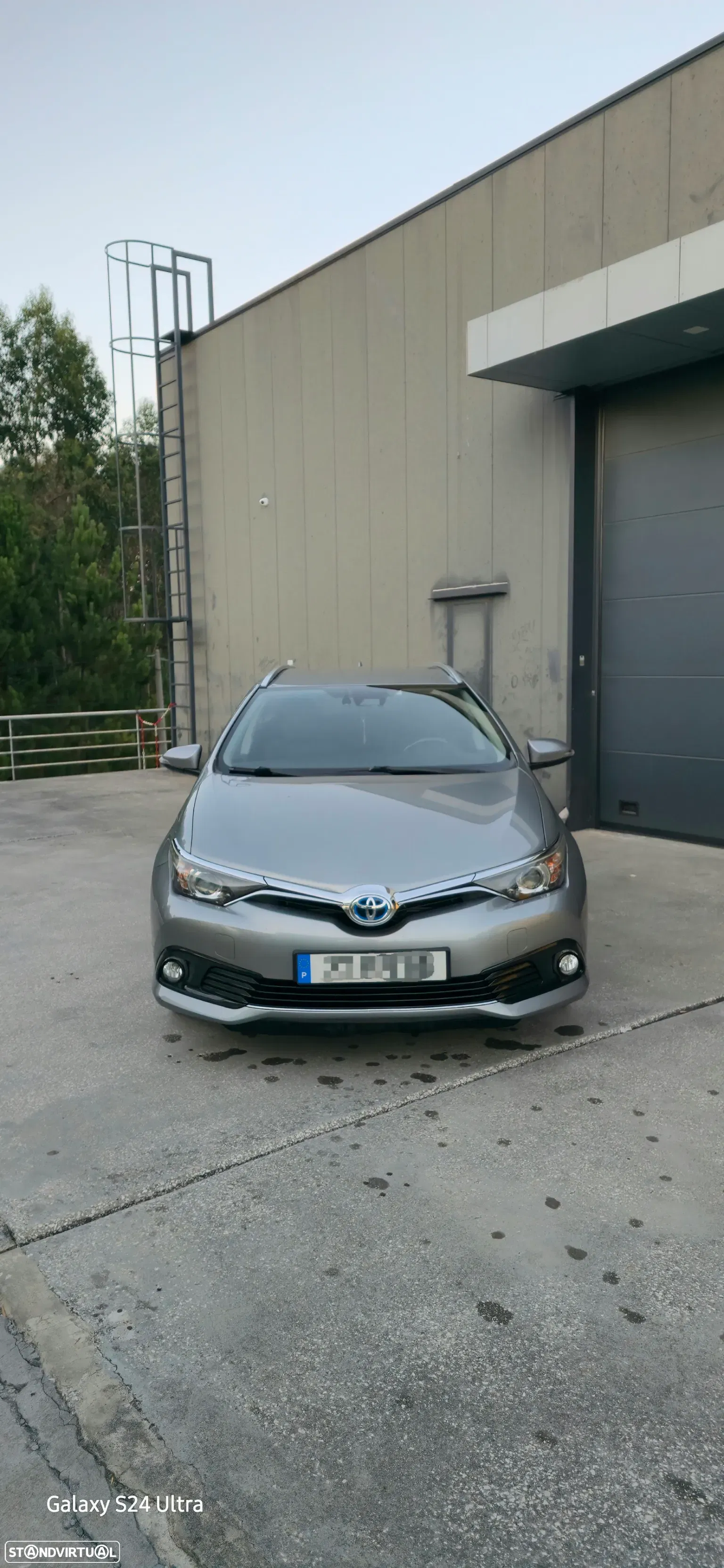 Toyota Auris Touring Sports 1.8 HSD Square Collection