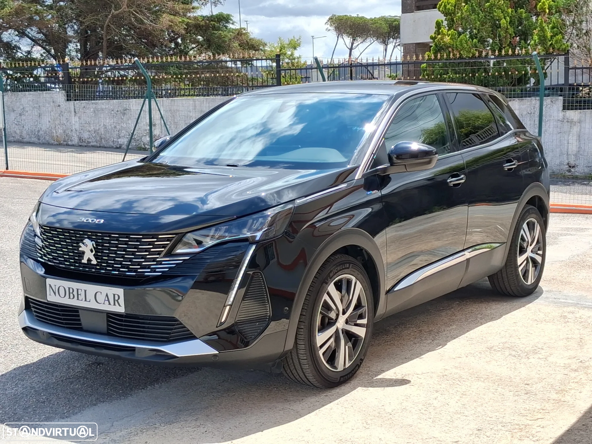 Peugeot 3008 225 e-EAT8 Allure Pack
