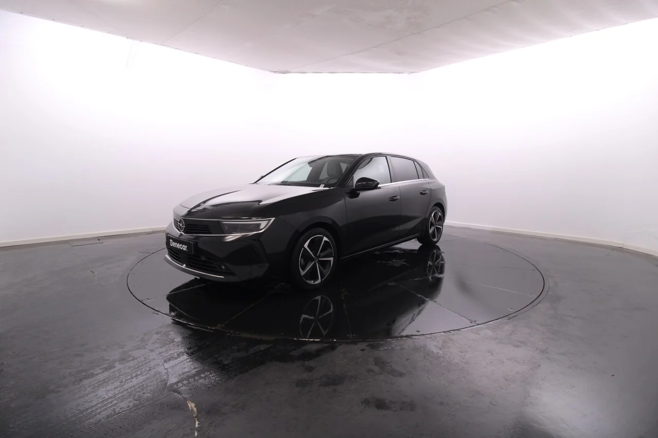 Opel Astra Elegance 1.2T 130cv