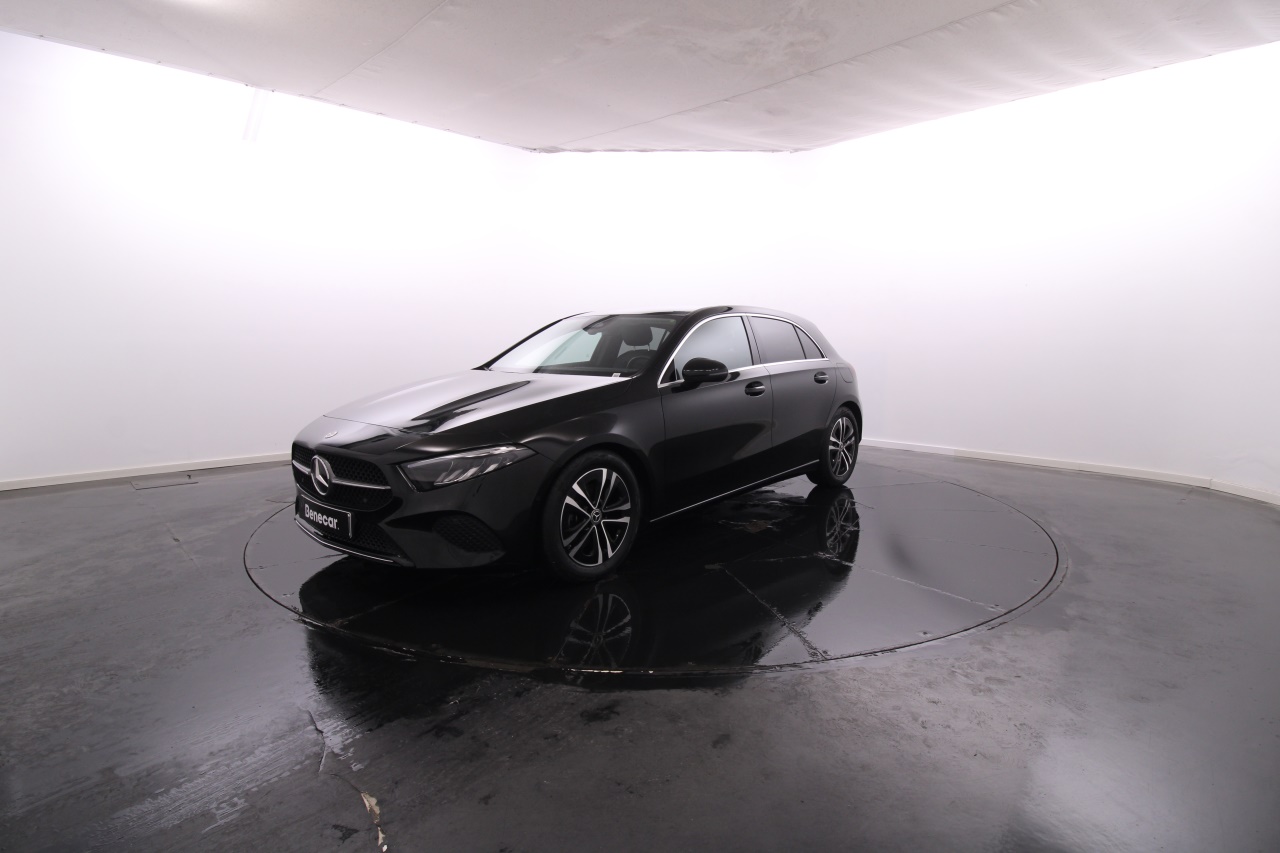 Mercedes-Benz Classe A - 200 Progressive Advanced Cx. Aut. / Vidros Escurecidos