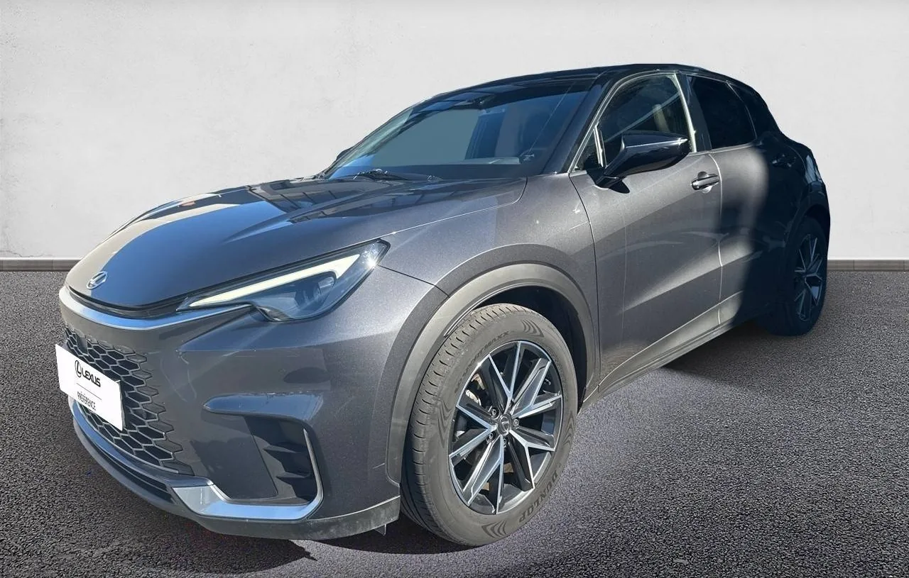 LEXUS LBX 2WD Emotion