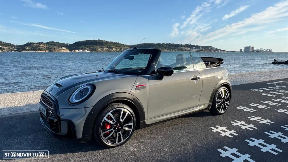 MINI Cabrio John Cooper Works Plus Auto Desportiva